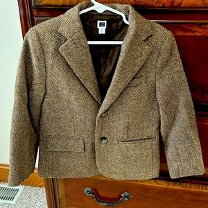 Gorgeous brown houndstooth suit